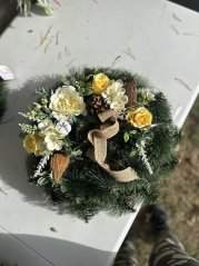 Věnec umělý modřín (40 cm)