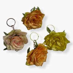 Klíčenka – umělé růžičky s diamantem